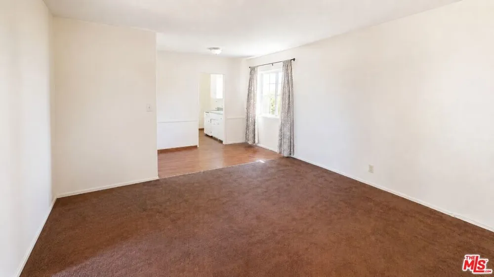 2635 W Imperial Highway #3 Inglewood, CA 90303