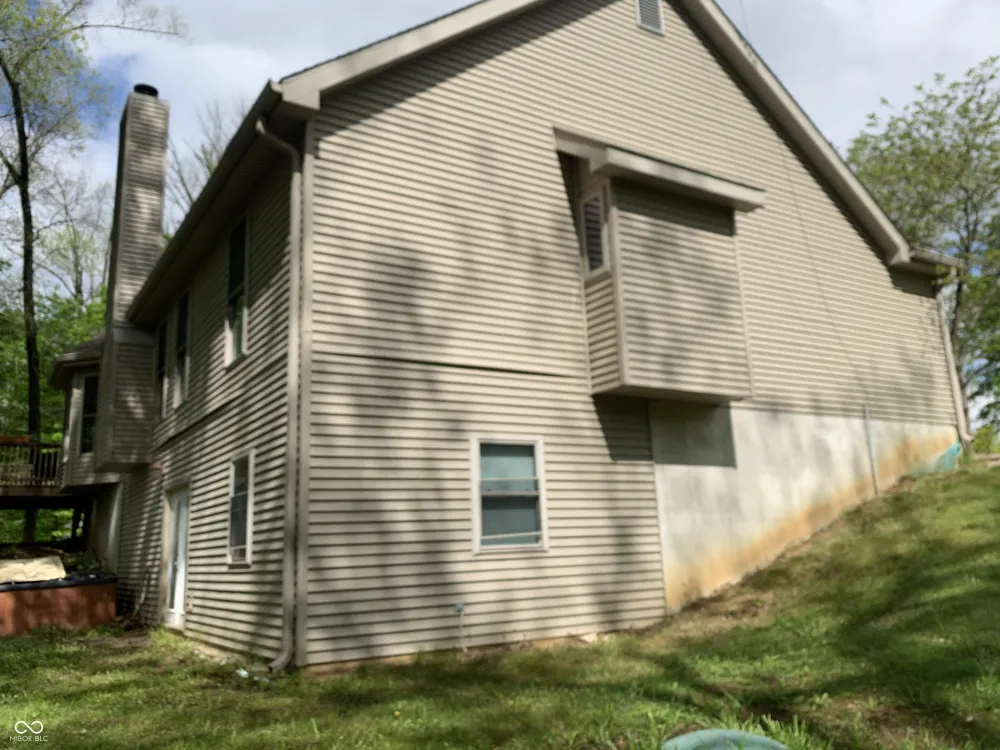 1873 S Lee Kay Drive Rockville, IN 47872