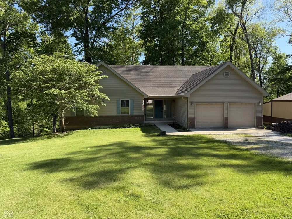 1873 S Lee Kay Drive Rockville, IN 47872