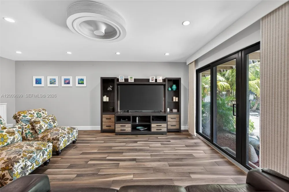 3726 NE 166th St #116 North Miami Beach, FL 33160