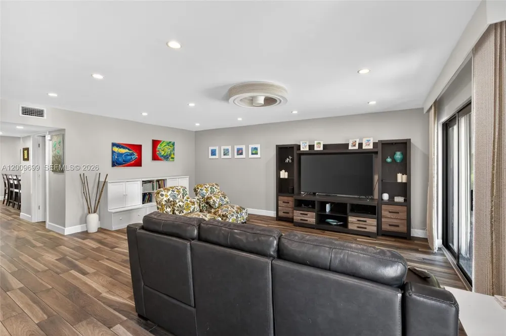 3726 NE 166th St #116 North Miami Beach, FL 33160