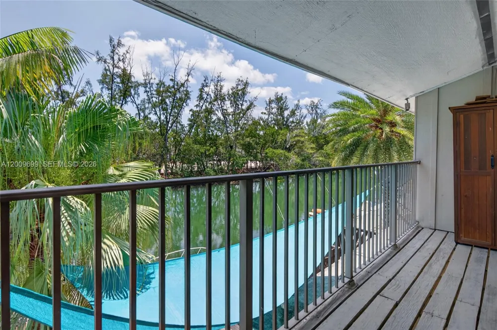 3726 NE 166th St #116 North Miami Beach, FL 33160