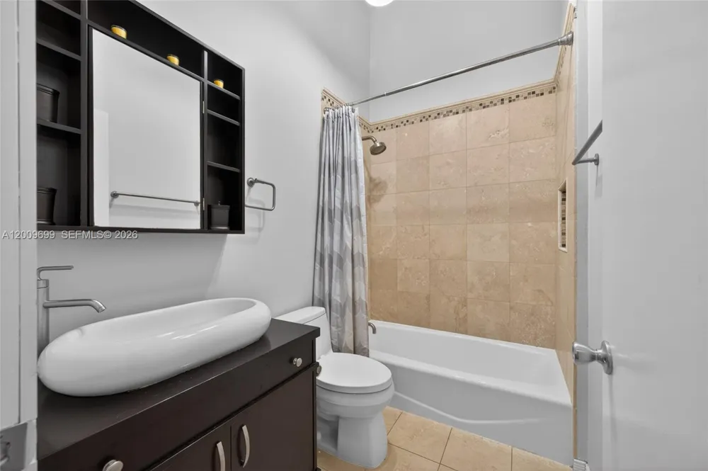 3726 NE 166th St #116 North Miami Beach, FL 33160