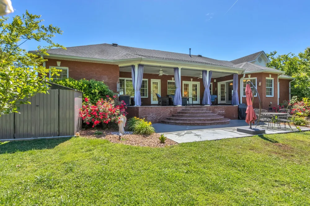2828 Bains Rd E Hillsboro, TN 37342