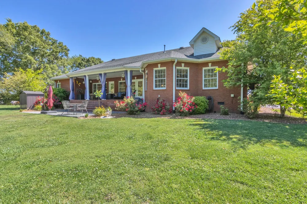 2828 Bains Rd E Hillsboro, TN 37342