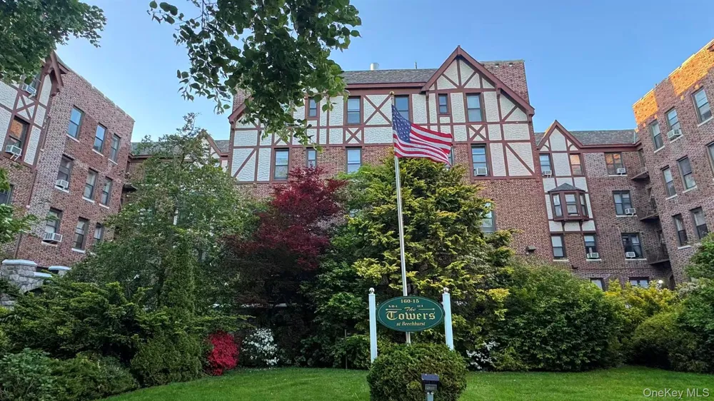 160-15 Powells Cove Boulevard #A101 Beechhurst, NY 11357