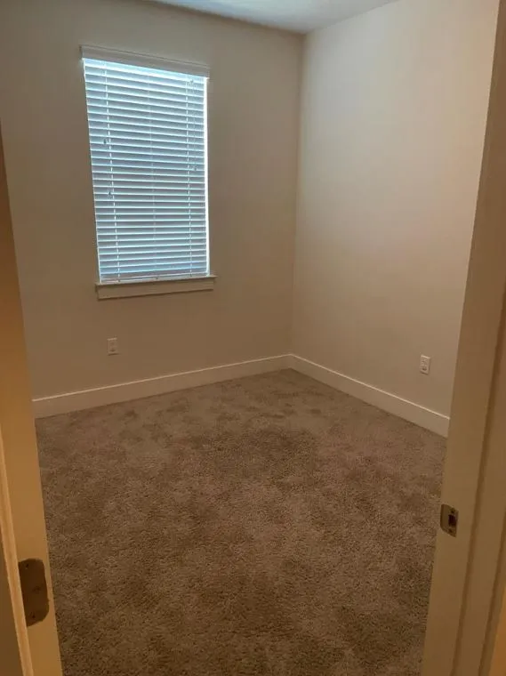 2212 Creekside Lane #D Georgetown, TX 78626