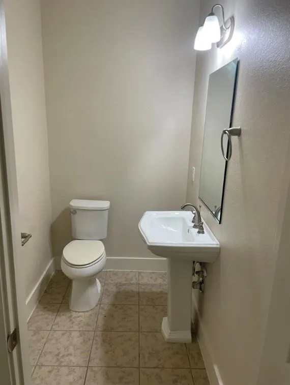 2212 Creekside Lane #D Georgetown, TX 78626