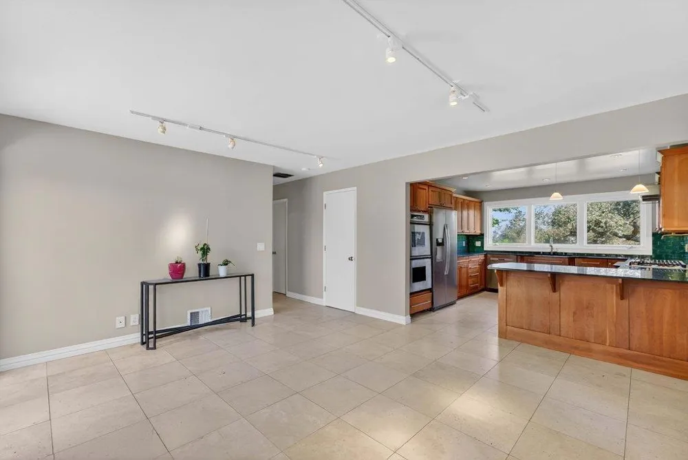 505 Hidden Valley Road Royal Oaks, CA 95076