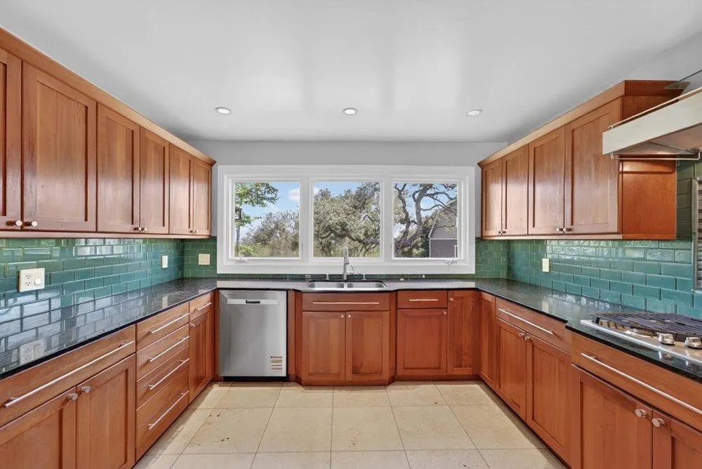 505 Hidden Valley Road Royal Oaks, CA 95076