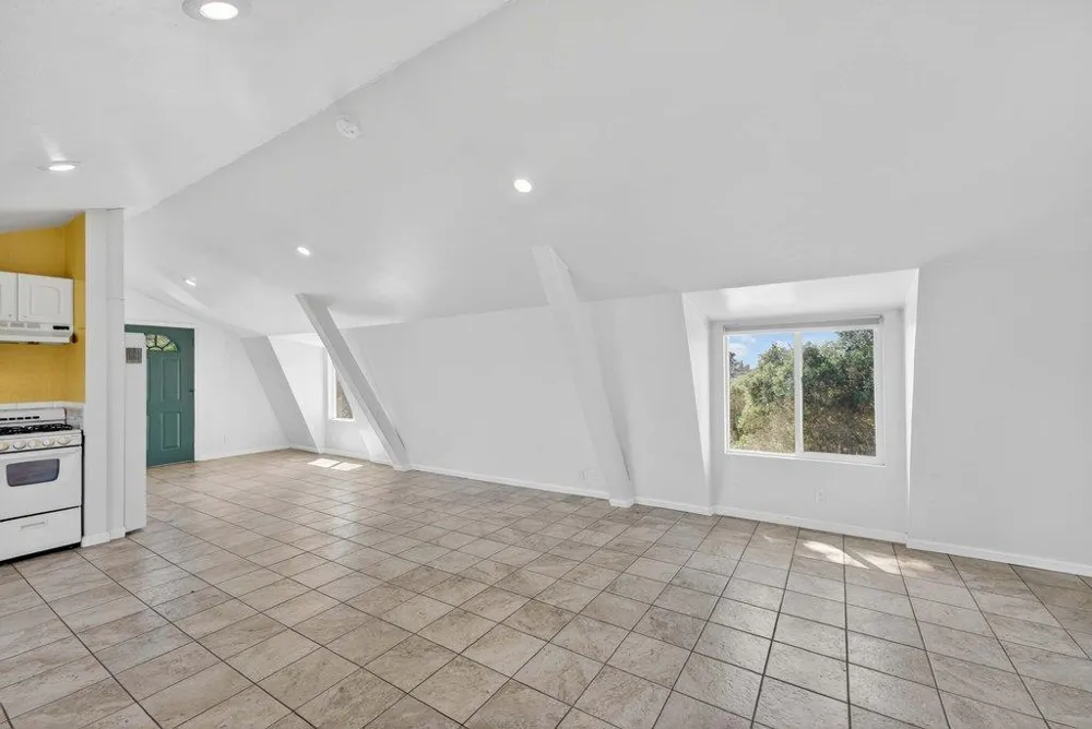 505 Hidden Valley Road Royal Oaks, CA 95076