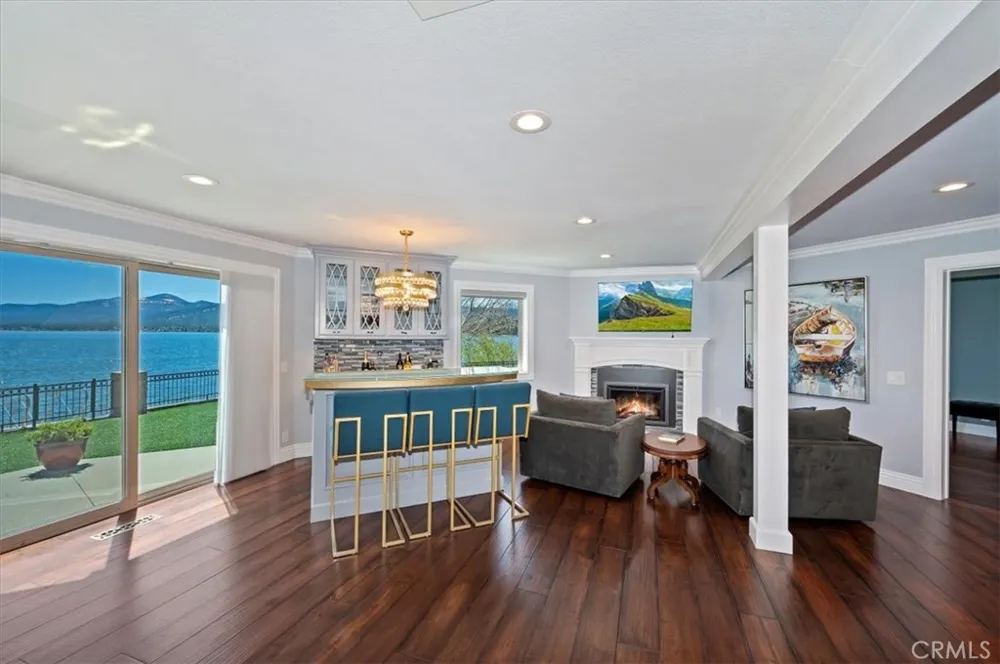 39085 North Shore Drive Fawnskin, CA 92333