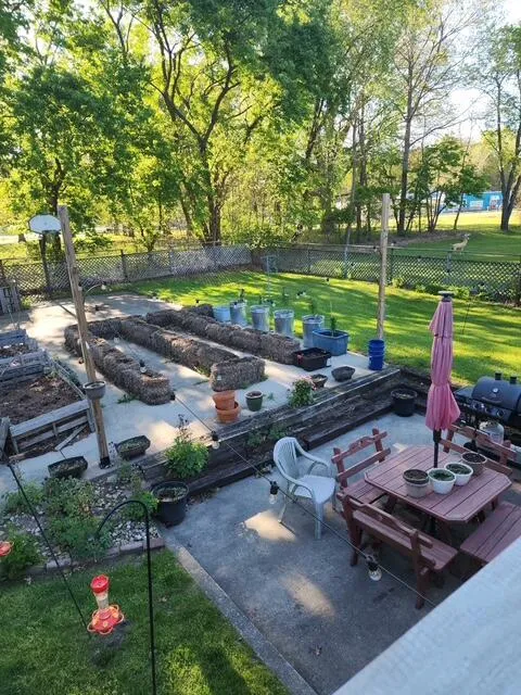 9552 Pine Street Bridgman, MI 49106