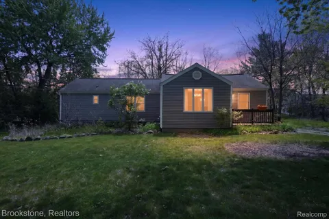 1331 Wolf Court