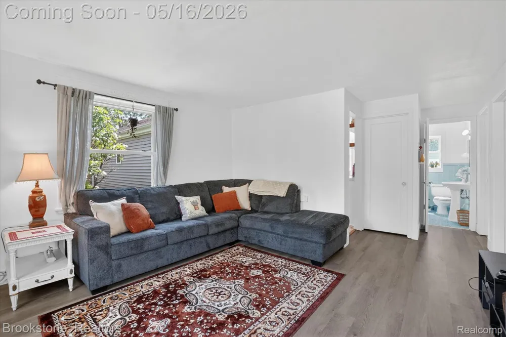 1331 Wolf Court East Lansing City, MI 48823