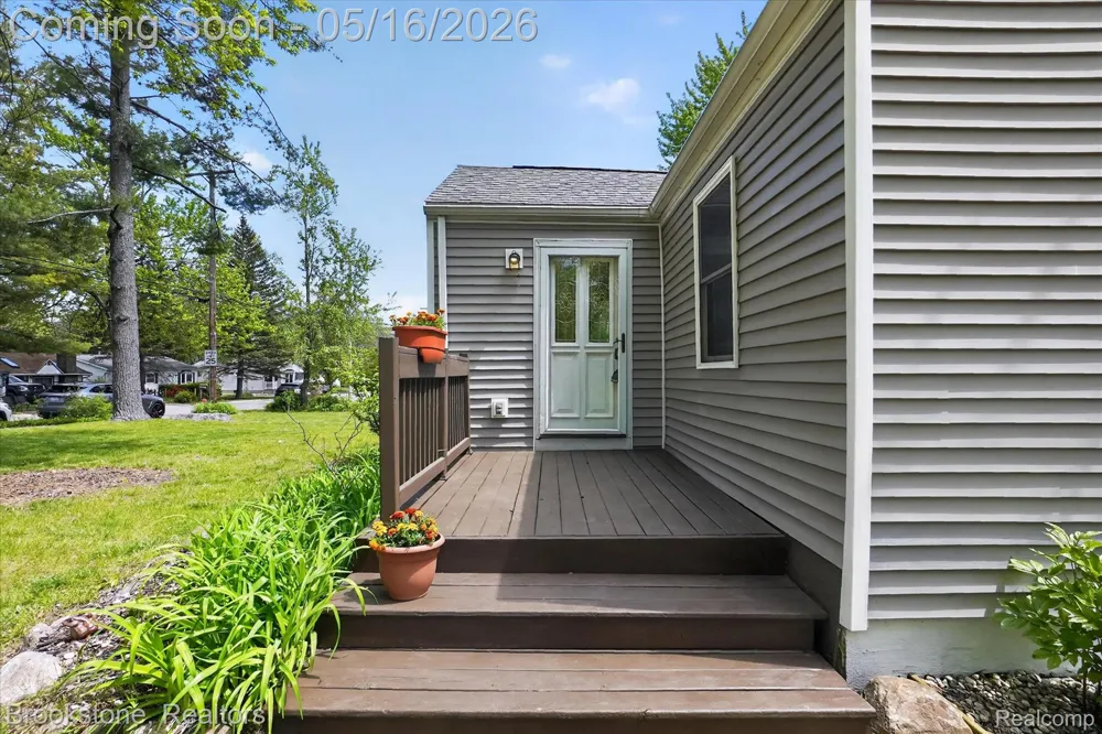 1331 Wolf Court East Lansing City, MI 48823