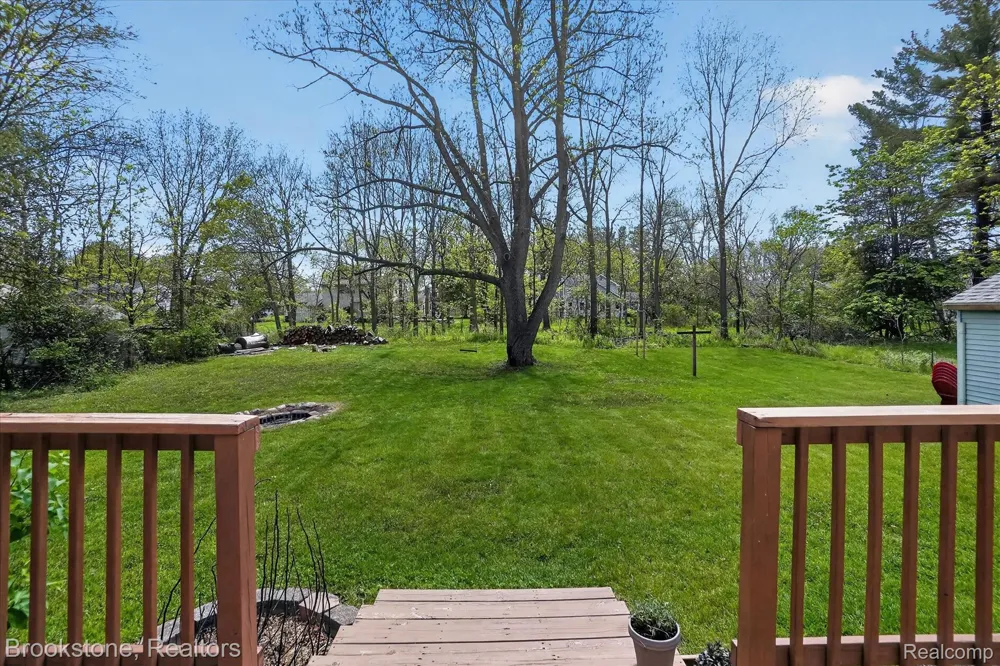 1331 Wolf Court East Lansing City, MI 48823