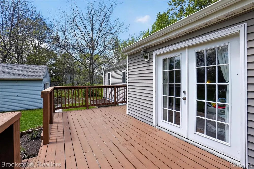 1331 Wolf Court East Lansing City, MI 48823