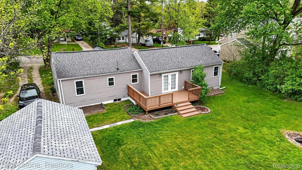 1331 Wolf Court East Lansing City, MI 48823