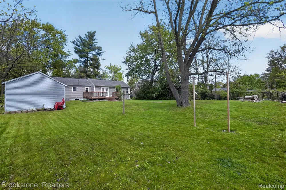 1331 Wolf Court East Lansing City, MI 48823