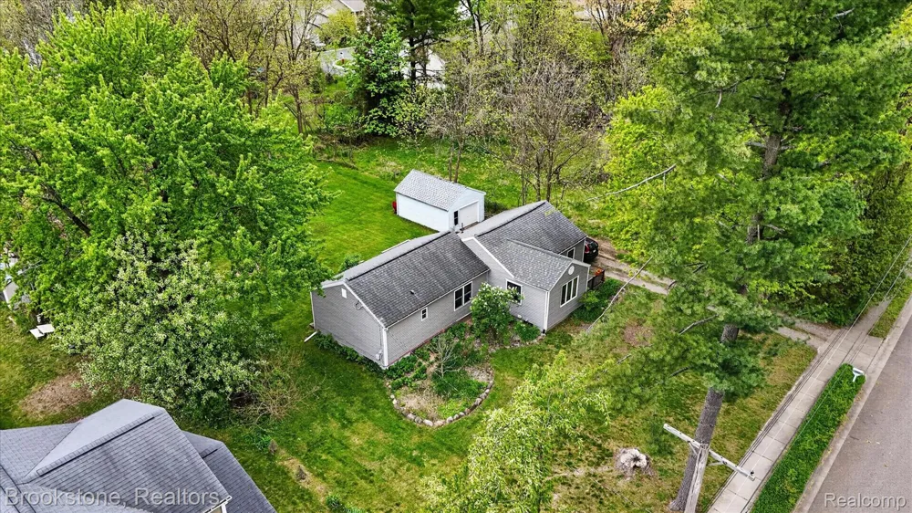1331 Wolf Court East Lansing City, MI 48823