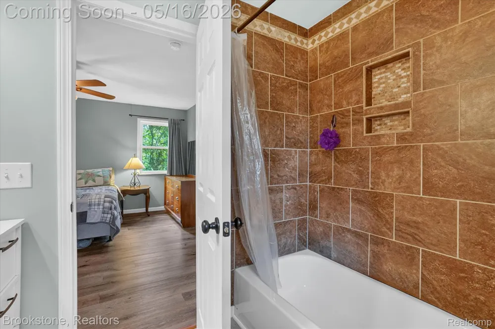 1331 Wolf Court East Lansing City, MI 48823