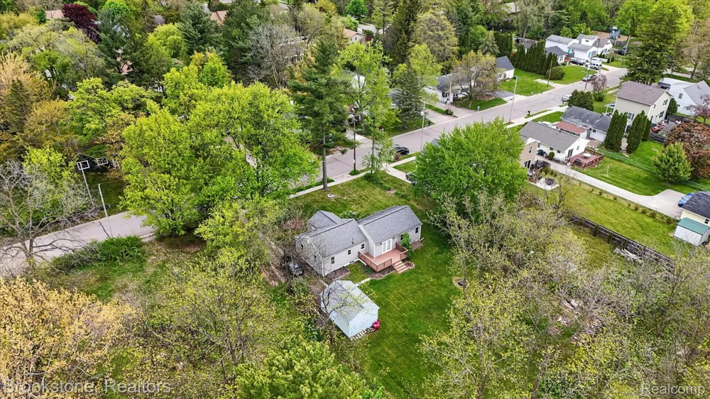 1331 Wolf Court East Lansing City, MI 48823