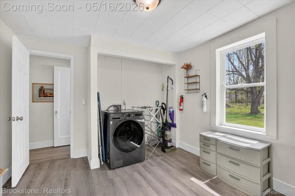 1331 Wolf Court East Lansing City, MI 48823