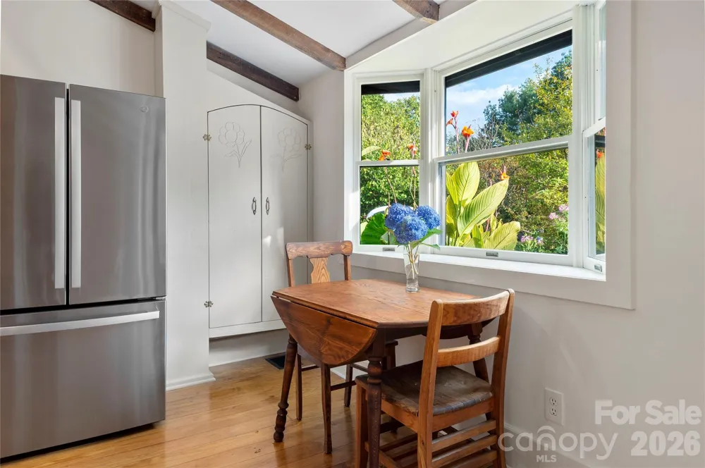 528 Padgettown Road Black Mountain, NC 28711