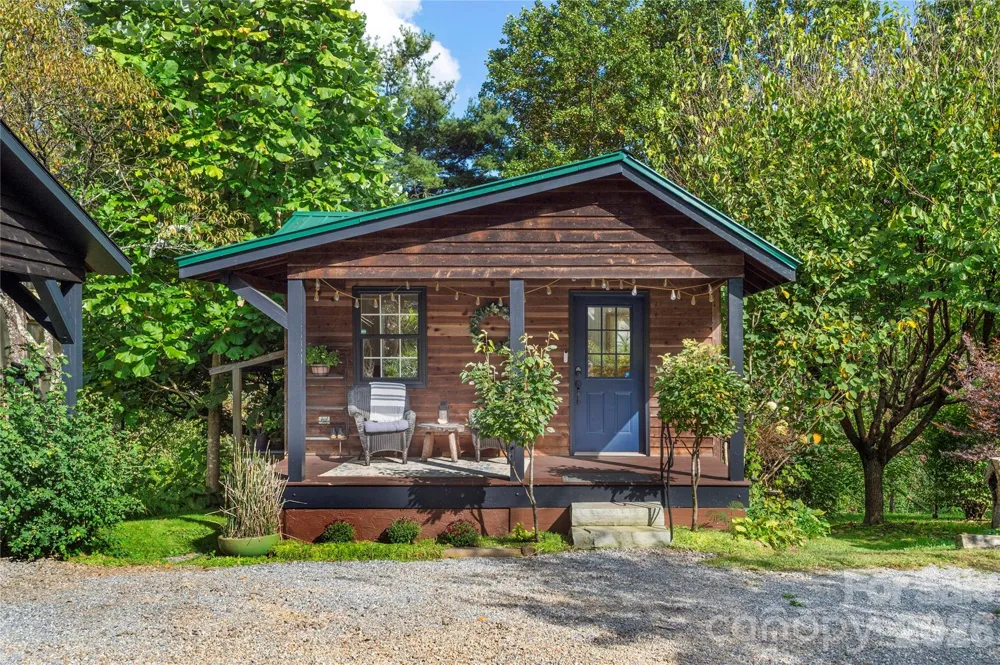 528 Padgettown Road Black Mountain, NC 28711