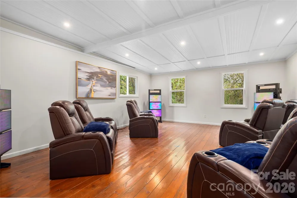 528 Padgettown Road Black Mountain, NC 28711