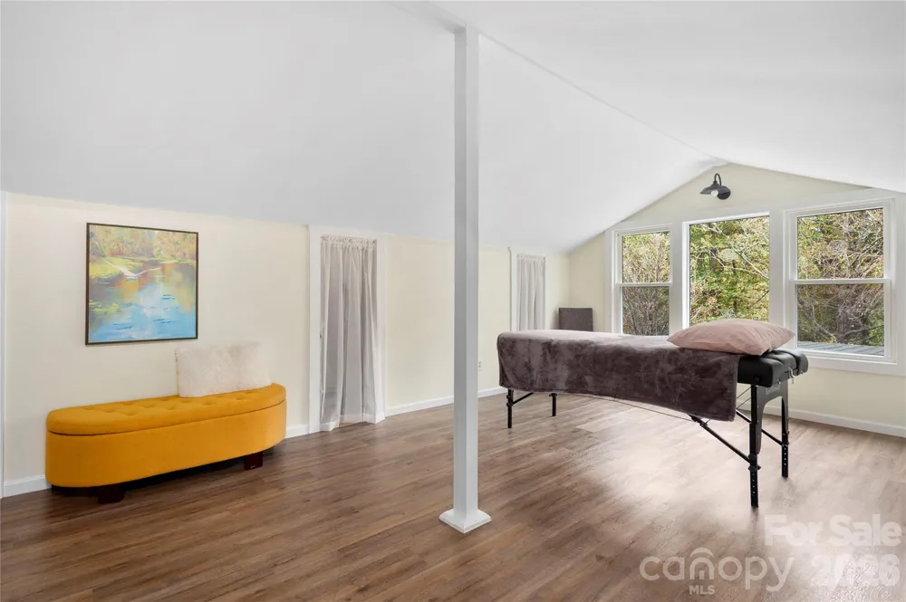 528 Padgettown Road Black Mountain, NC 28711
