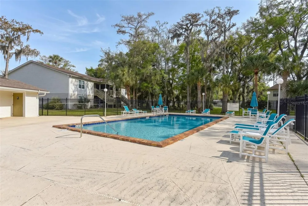 1600 BIG TREE ROAD #G3 South Daytona, FL 32119