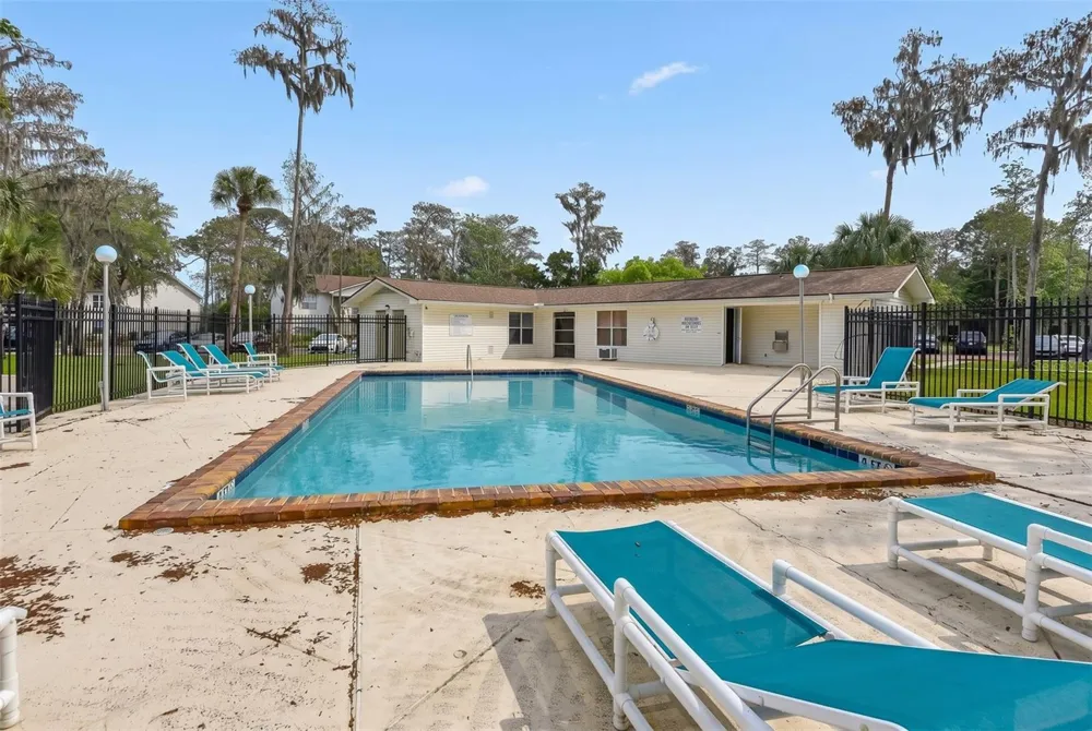 1600 BIG TREE ROAD #G3 South Daytona, FL 32119