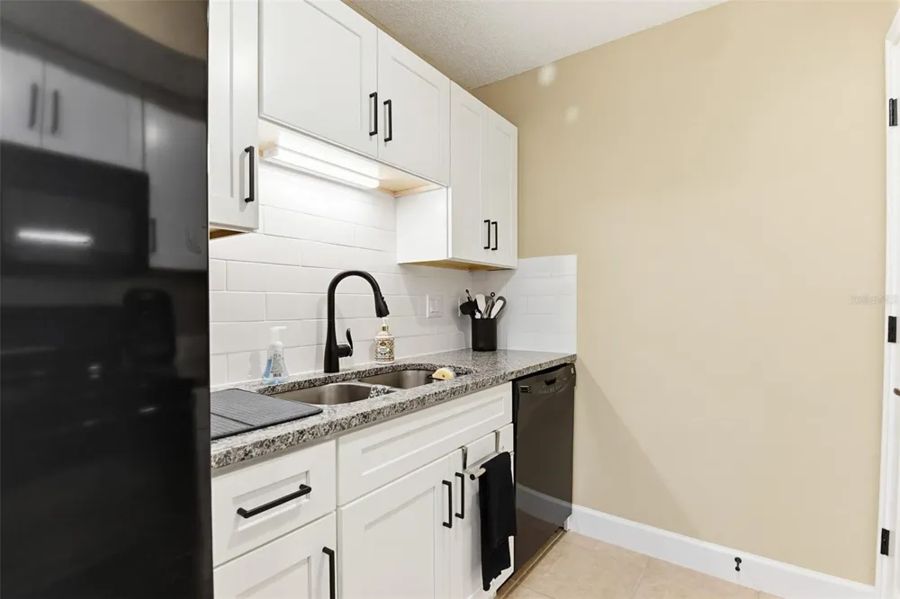 1600 BIG TREE ROAD #G3 South Daytona, FL 32119
