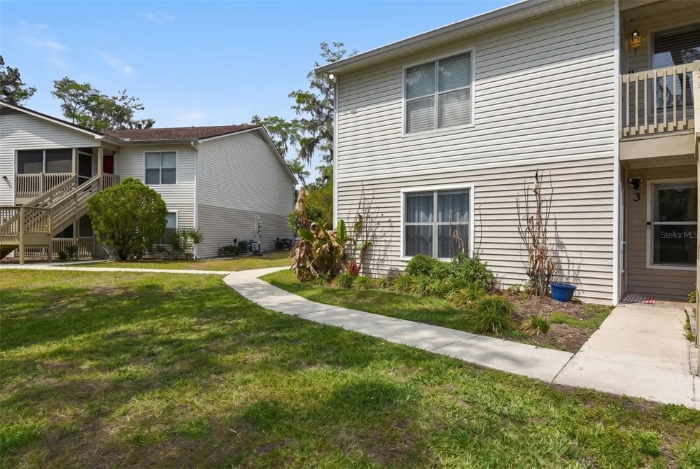 1600 BIG TREE ROAD #G3 South Daytona, FL 32119