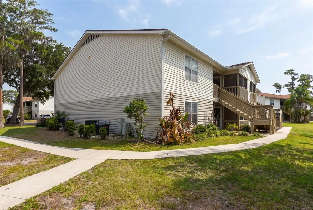 1600 BIG TREE ROAD #G3 South Daytona, FL 32119