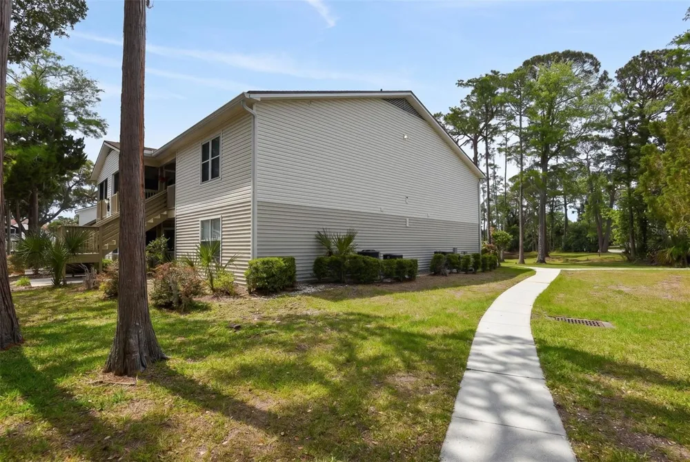 1600 BIG TREE ROAD #G3 South Daytona, FL 32119