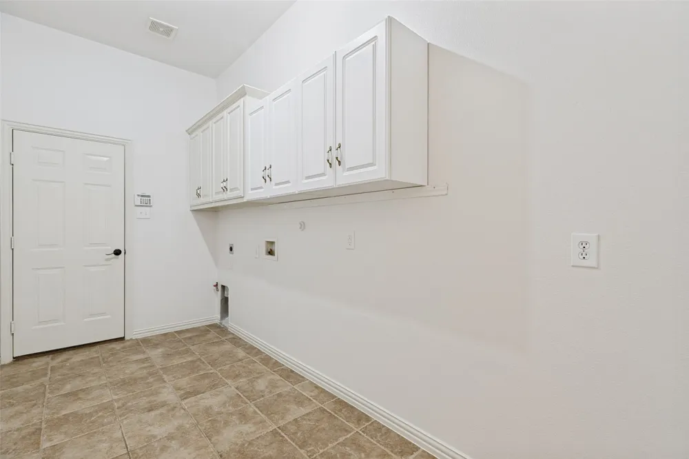 1806 Childress Lane Allen, TX 75013