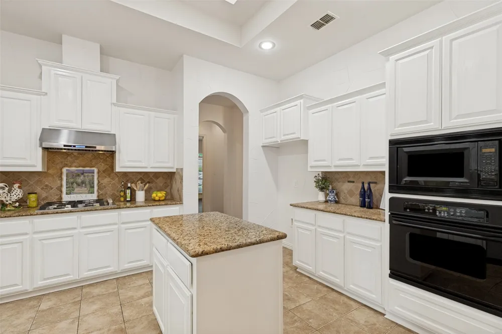 1806 Childress Lane Allen, TX 75013