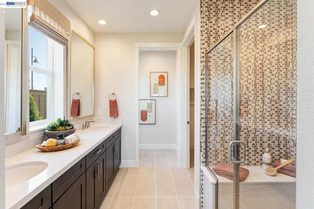 1306 Parkcrest Circle Manteca, CA 95336