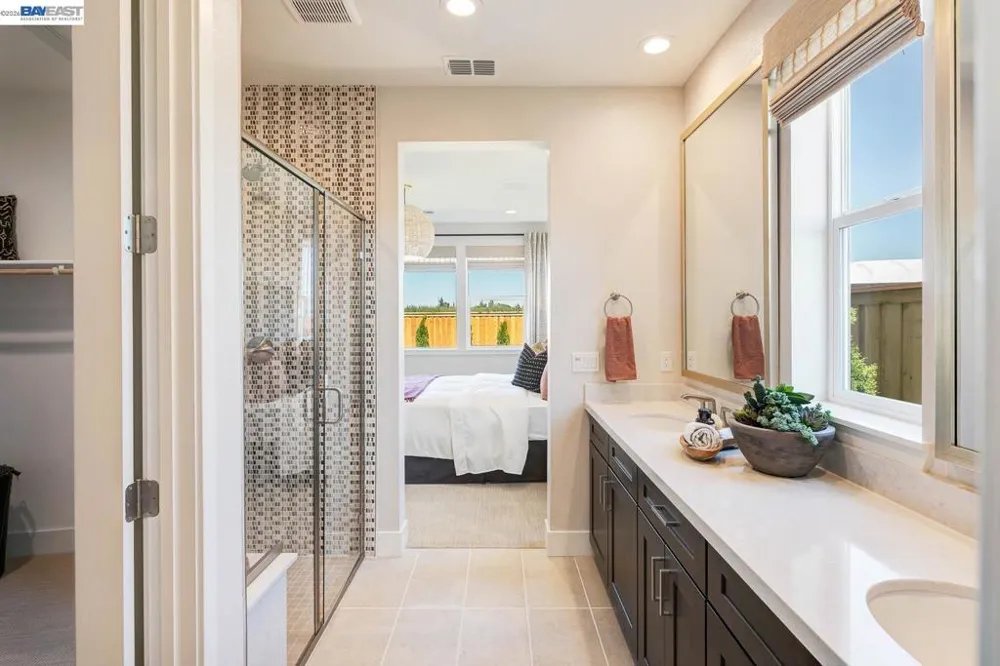 1306 Parkcrest Circle Manteca, CA 95336