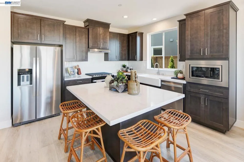 1306 Parkcrest Circle Manteca, CA 95336