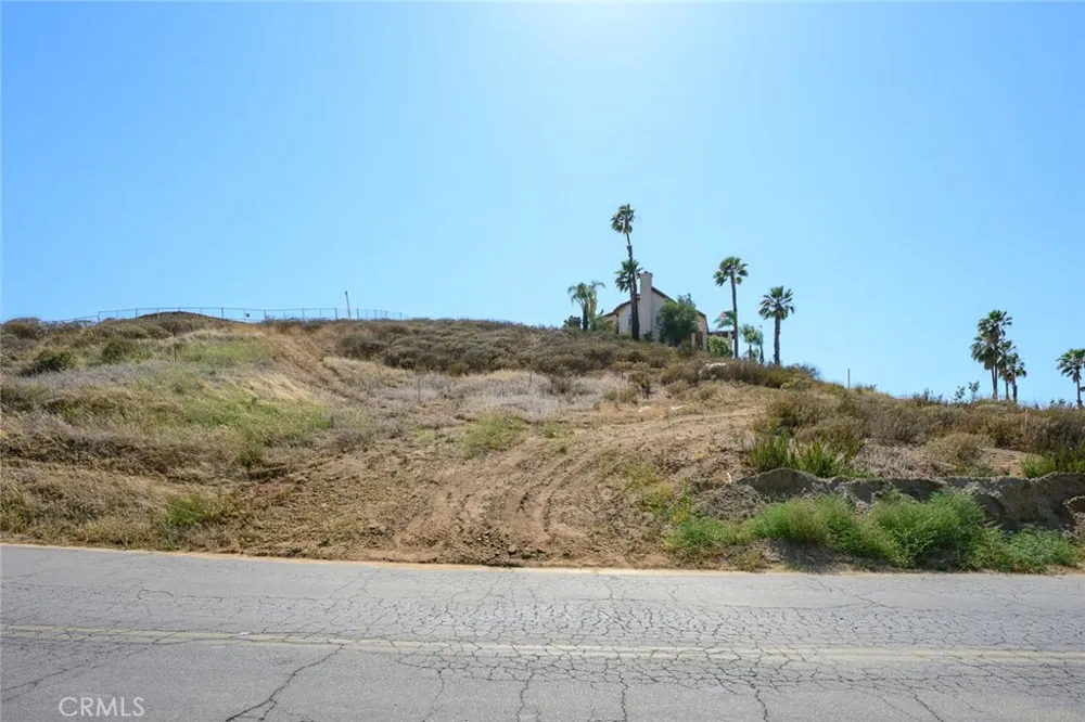 16527 Canyon Ridge Drive Riverside, CA 92503
