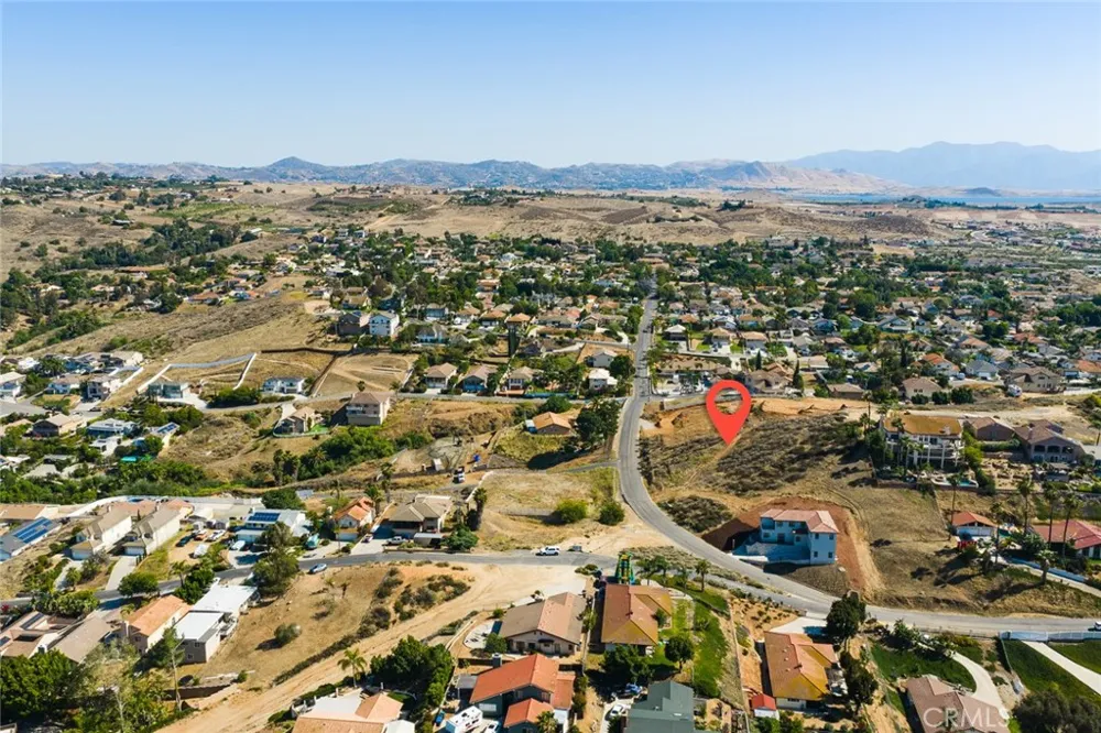 16527 Canyon Ridge Drive Riverside, CA 92503