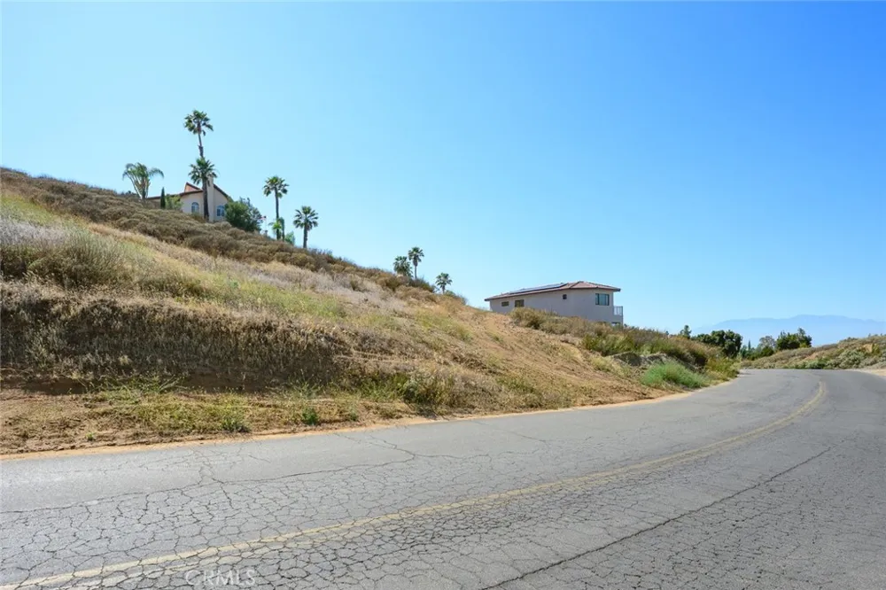 16527 Canyon Ridge Drive Riverside, CA 92503