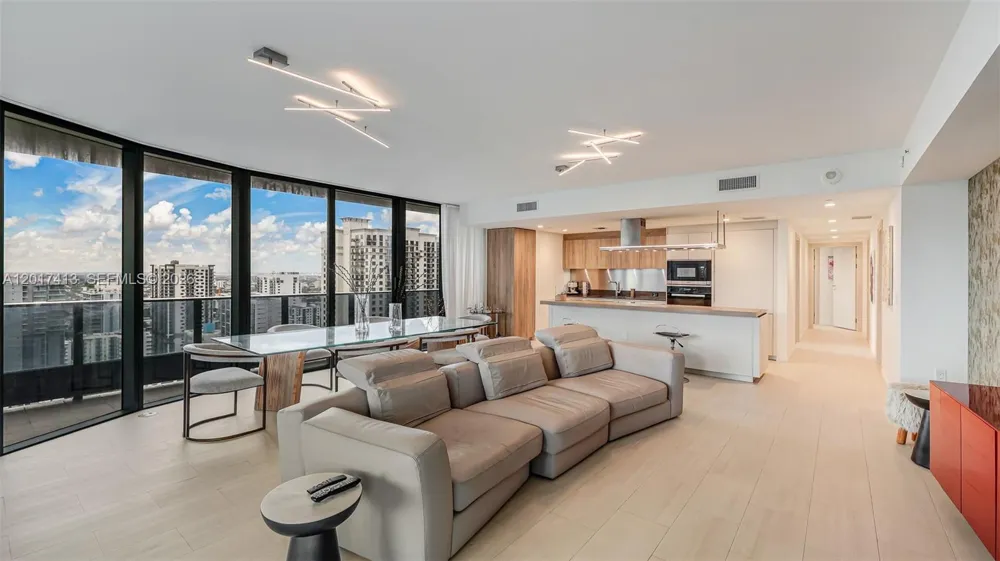 1000 Brickell Plz #3002 Miami, FL 33131