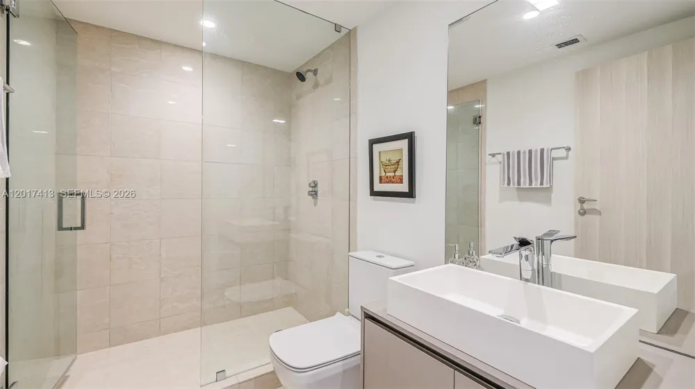1000 Brickell Plz #3002 Miami, FL 33131