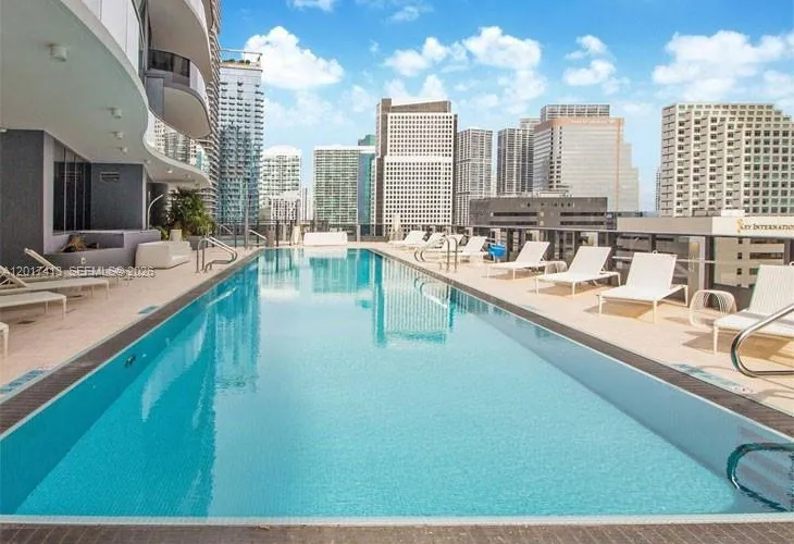 1000 Brickell Plz #3002 Miami, FL 33131