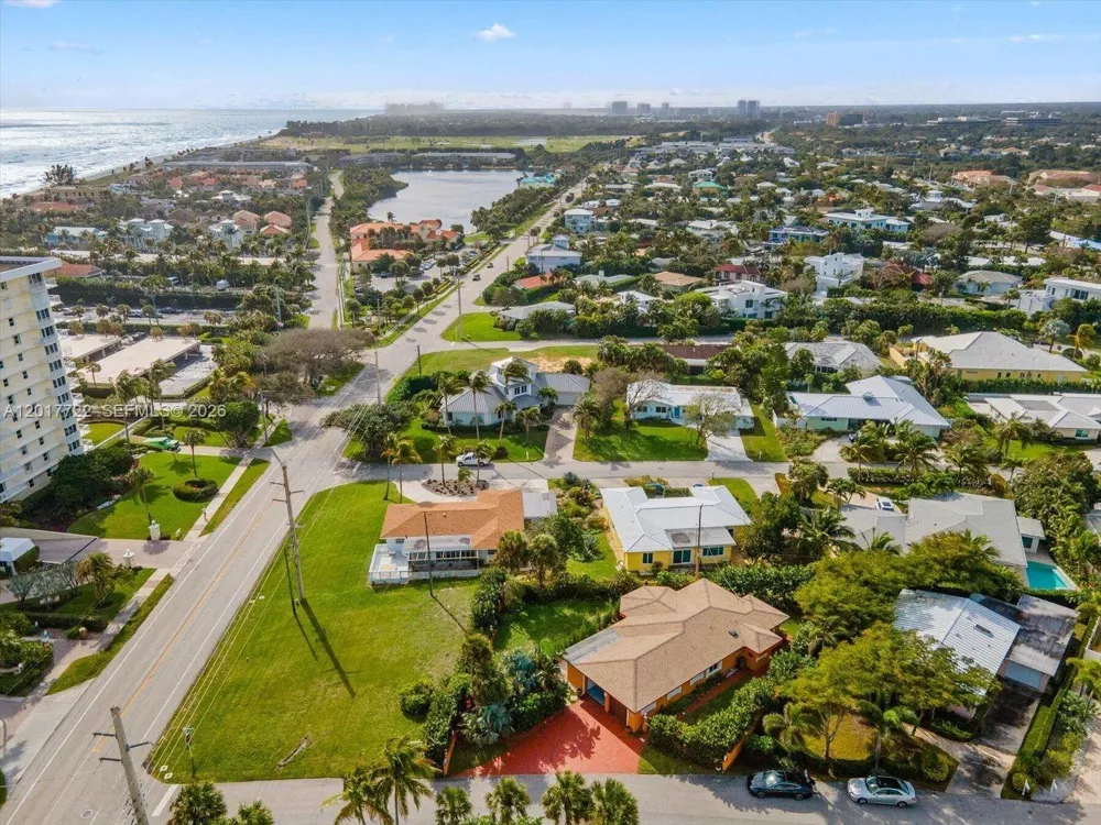 Neptune Rd Juno Beach, FL 33408